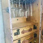 Kamena Kuca Sa Privatnim Bazenom Gostinjska kuća *