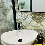 Gostinjska kuća Kamena Kuca Sa Privatnim Bazenom Lovrecica (Istria)