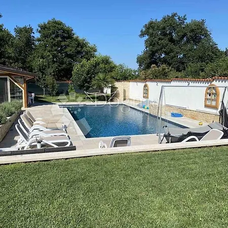 Guest house Istrian House With Private Pool