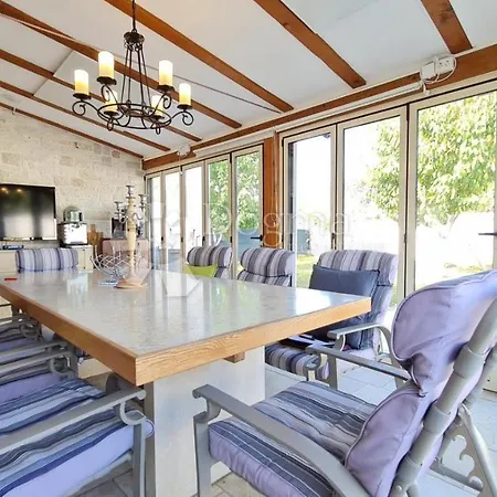 Istrian House With Private Pool Guest house *